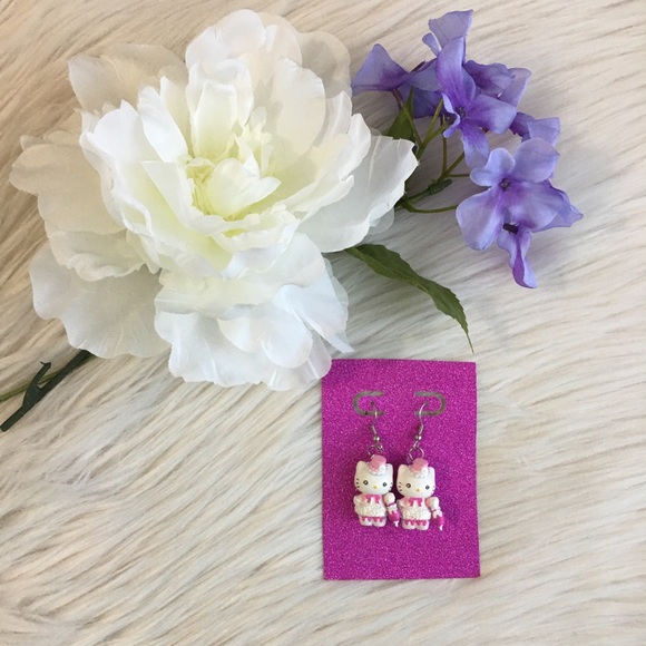 Hello kitty Sanrio melody dangle earrings - Picture 7 of 8